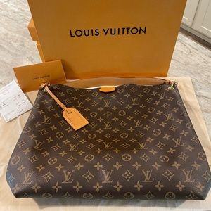 AUTHENTIC Louis Vuitton Graceful MM Monogram with Beige Interior.